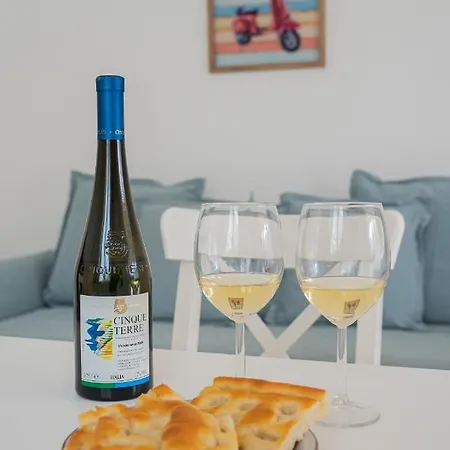 Vespa Διαμέρισμα Moneglia